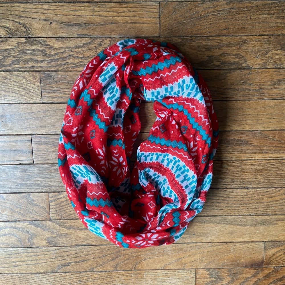 Holiday infinity scarf 🧣